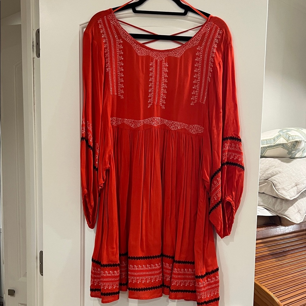 Long sleeve tunic. NWT.